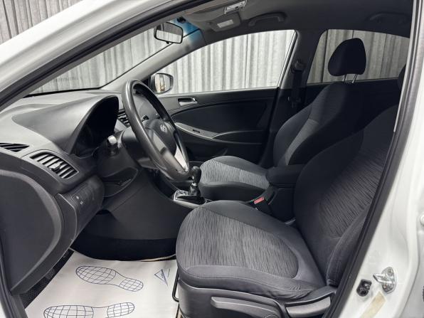 Hyundai Solaris I Рестайлинг с пробегом 2016 года, цена 850 000 рублей, 255517 км, седан, Автокод Объявления
