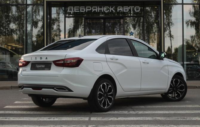 Lada (ВАЗ) Vesta I Рестайлинг (NG) с пробегом 2024 года, цена 1 295 000 рублей, 50981 км, седан, Автокод Объявления