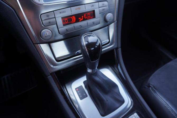 Ford Mondeo IV Рестайлинг с пробегом 2010 года, цена 819 000 рублей, 212069 км, седан, Автокод Объявления