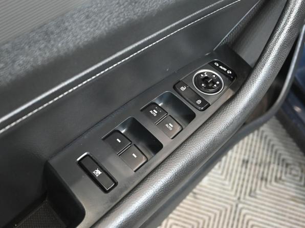 Hyundai Sonata VII (LF) Рестайлинг с пробегом 2018 года, цена 1 598 000 рублей, 121819 км, седан, Автокод Объявления