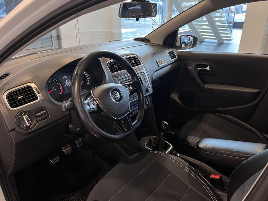 Volkswagen Polo V Рестайлинг Чебоксары  - изображение 23