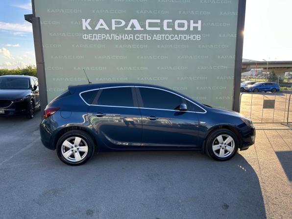 Opel Astra J с пробегом 2011 года, цена 650 000 рублей, 178553 км, хэтчбек, Автокод Объявления