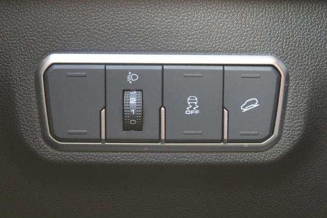 Haval M6 II с пробегом 2024 года, цена 1 675 000 рублей, 44000 км, внедорожник, Автокод Объявления