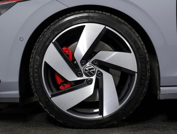 Volkswagen Golf GTI VIII с пробегом 2021 года, цена 3 707 000 рублей, 70026 км, хэтчбек, Автокод Объявления