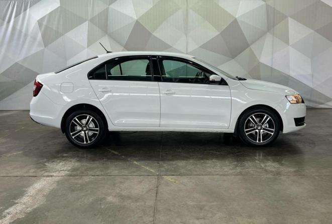 Skoda Rapid I Рестайлинг с пробегом 2019 года, цена 1 240 000 рублей, 152546 км, лифтбек, Автокод Объявления