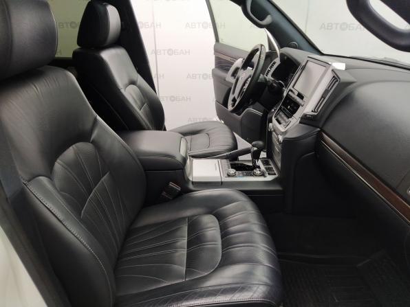 Toyota Land Cruiser 200 Series Рестайлинг 2 с пробегом 2018 года, цена 6 050 000 рублей, 219529 км, внедорожник, Автокод Объявления