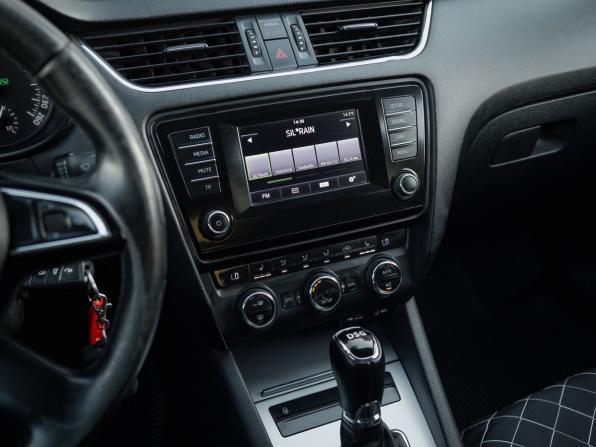 Skoda Octavia III (A7) с пробегом 2014 года, цена 1 135 000 рублей, 243380 км, лифтбек, Автокод Объявления
