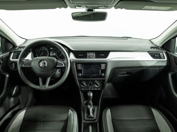 Skoda Rapid I Рестайлинг с пробегом 2019 года, цена 1 499 700 рублей, 51230 км, лифтбек, Автокод Объявления