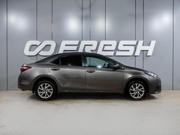 Toyota Corolla XI (E160 E170 E180) Рестайлинг 1 с пробегом 2016 года, цена 1 499 000 рублей, 173344 км, седан, Автокод Объявления