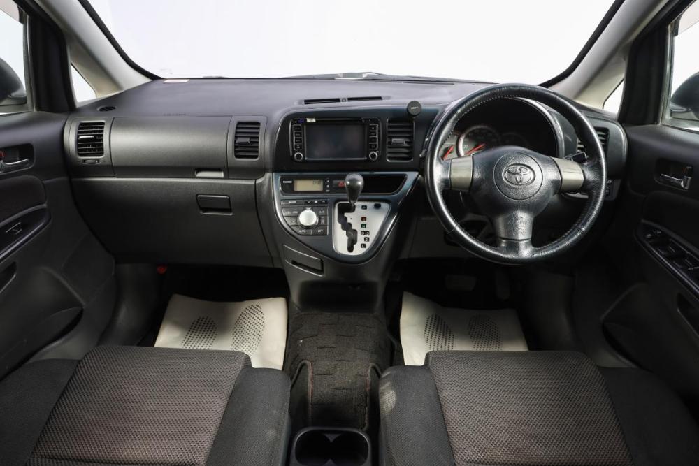 Toyota Wish I Рестайлинг Новосибирск  - изображение 12