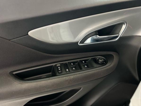 Opel Mokka I с пробегом 2013 года, цена 899 000 рублей, 181856 км, внедорожник, Автокод Объявления