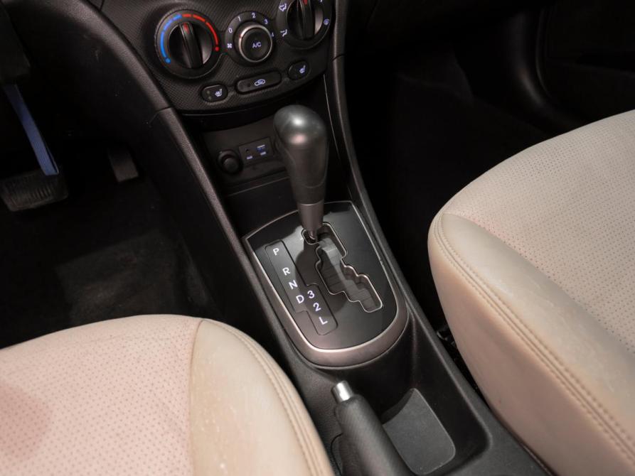 Hyundai Solaris I Рестайлинг Москва  - изображение 14