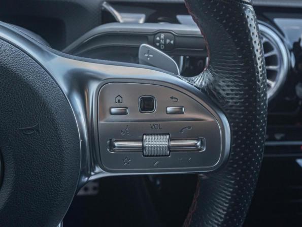 Mercedes-Benz CLA II (C118 X118) с пробегом 2019 года, цена 3 047 000 рублей, 88587 км, седан, Автокод Объявления