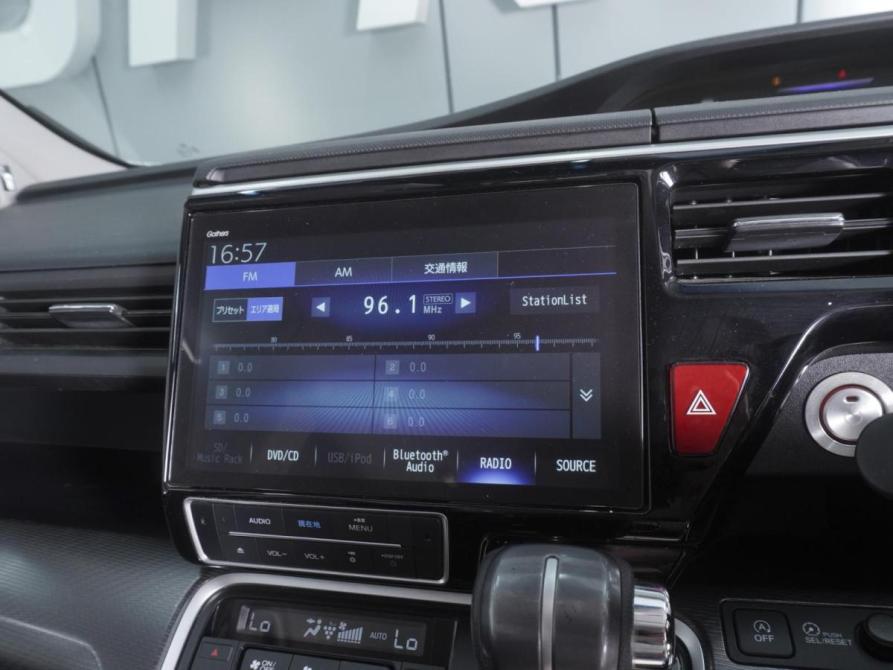 Honda Stepwgn V Рестайлинг Ростов-на-Дону  - изображение 16