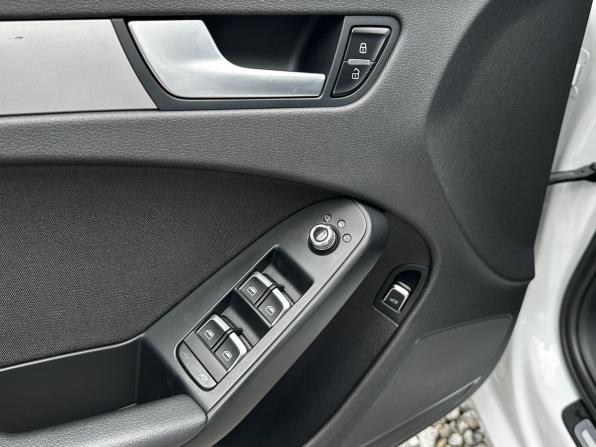 Audi A4 IV (B8) Рестайлинг с пробегом 2013 года, цена 1 243 000 рублей, 227000 км, седан, Автокод Объявления