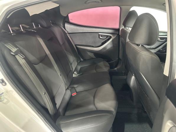 Hyundai Elantra V (MD) Рестайлинг с пробегом 2014 года, цена 1 048 000 рублей, 193315 км, седан, Автокод Объявления
