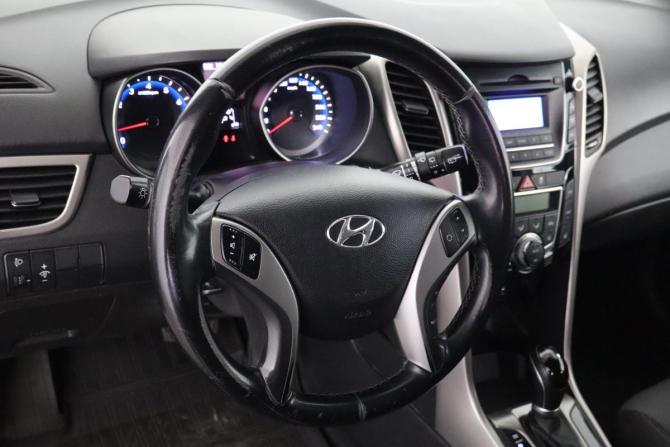 Hyundai i30 II Рестайлинг с пробегом 2016 года, цена 1 299 000 рублей, 99000 км, хэтчбек, Автокод Объявления