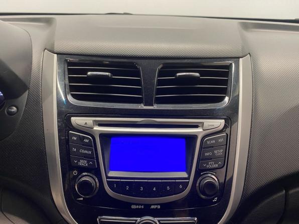 Hyundai Solaris I с пробегом 2011 года, цена 648 000 рублей, 184000 км, седан, Автокод Объявления