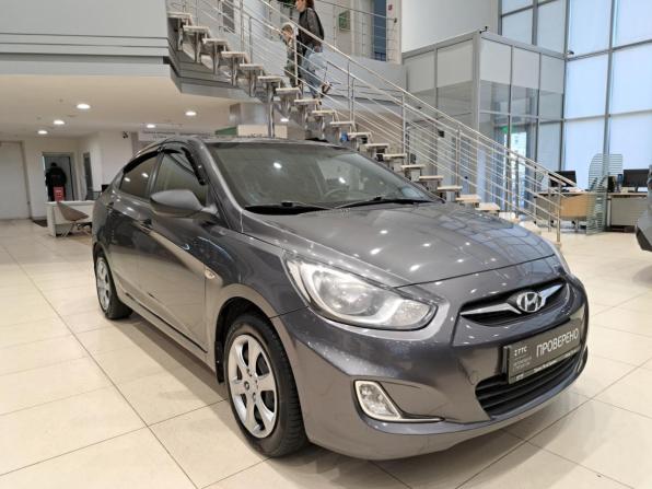 Hyundai Solaris I с пробегом 2013 года, цена 650 000 рублей, 154271 км, седан, Автокод Объявления