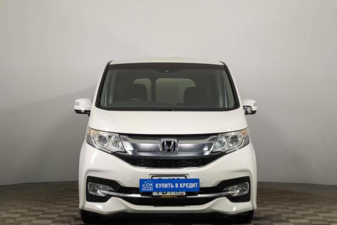 Honda Stepwgn V с пробегом 2015 года, цена 2 249 000 рублей, 126000 км, минивэн, Автокод Объявления