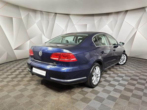 Volkswagen Passat B7 с пробегом 2013 года, цена 955 000 рублей, 235832 км, седан, Автокод Объявления