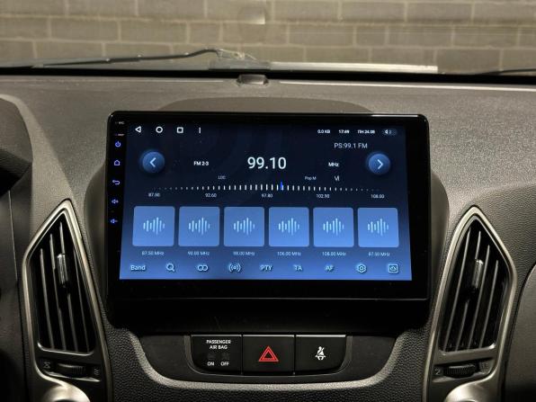 Hyundai ix35 I Рестайлинг с пробегом 2015 года, цена 1 490 000 рублей, 167109 км, внедорожник, Автокод Объявления