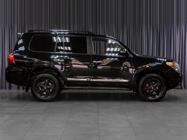 Toyota Land Cruiser 200 Series Рестайлинг 1 с пробегом 2012 года, цена 2 949 000 рублей, 385132 км, внедорожник, Автокод Объявления