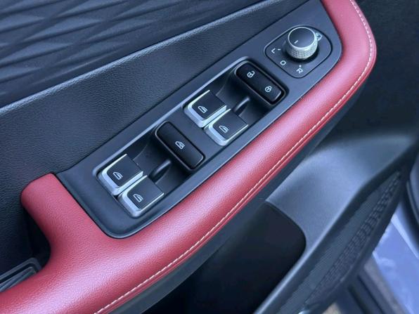 Geely Coolray I Рестайлинг с пробегом 2024 года, цена 2 097 000 рублей, 47862 км, внедорожник, Автокод Объявления