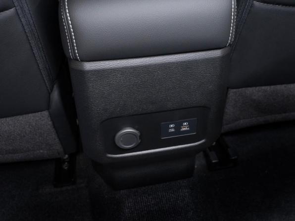 Mitsubishi L200 VI с пробегом 2026 года, цена 5 800 000 рублей, 14 км, пикап, Автокод Объявления
