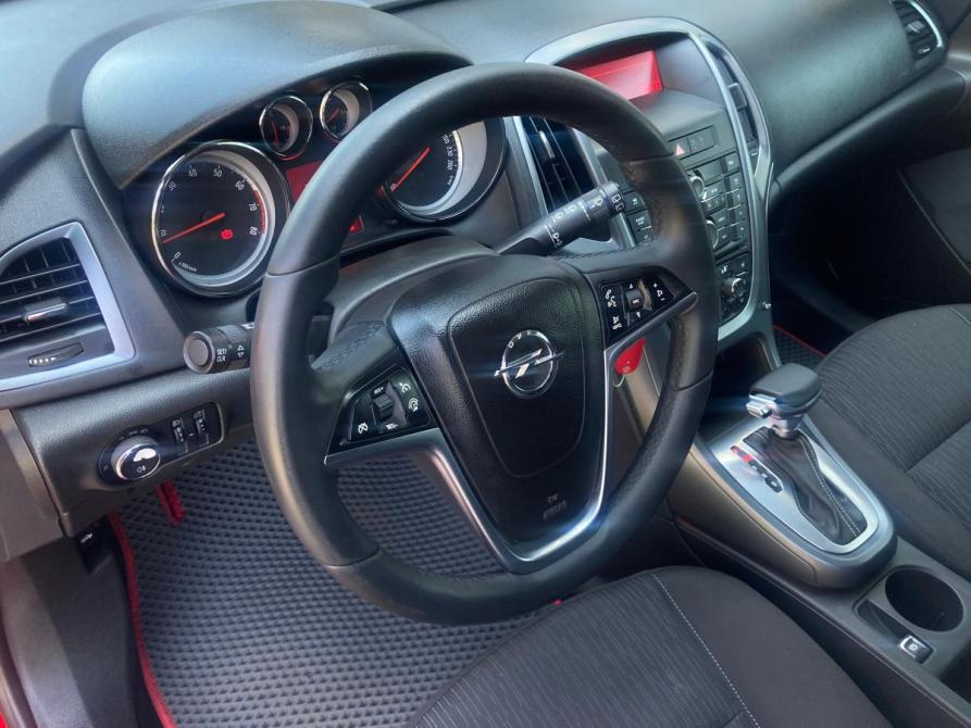 Opel Astra J Рестайлинг Крым  - изображение 10