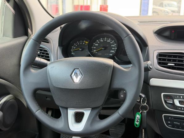 Renault Fluence I с пробегом 2011 года, цена 640 000 рублей, 176500 км, седан, Автокод Объявления