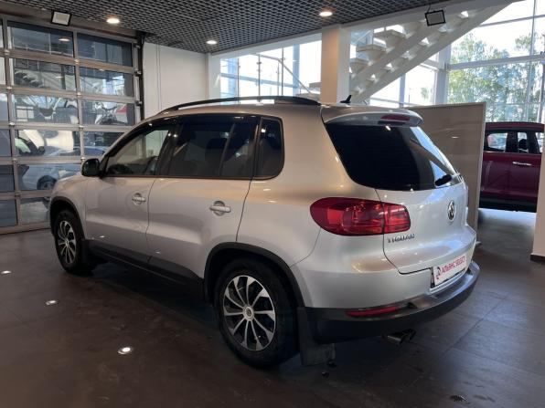 Volkswagen Tiguan I Рестайлинг с пробегом 2011 года, цена 1 220 000 рублей, 118888 км, внедорожник, Автокод Объявления