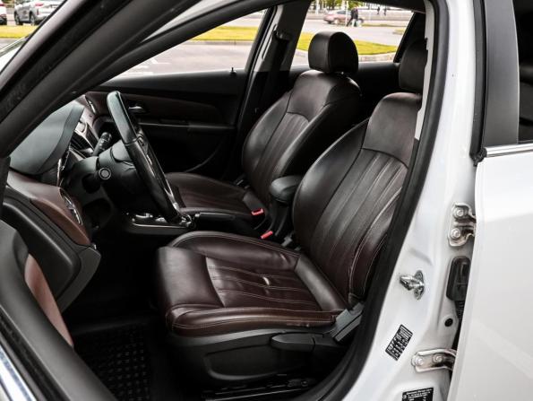Chevrolet Cruze I Рестайлинг с пробегом 2014 года, цена 928 800 рублей, 141429 км, хэтчбек, Автокод Объявления