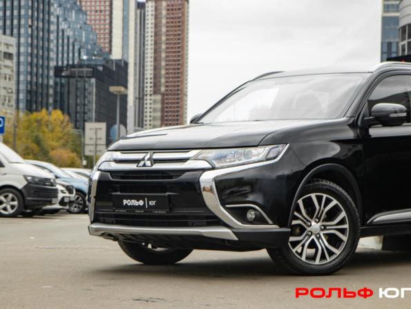 Mitsubishi Outlander III Рестайлинг 2 с пробегом 2016 года, цена 2 248 000 рублей, 27776 км, внедорожник, Автокод Объявления