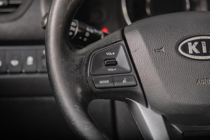 Kia Rio III с пробегом 2012 года, цена 1 179 000 рублей, 160000 км, седан, Автокод Объявления