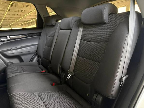 Kia Sorento II Рестайлинг с пробегом 2015 года, цена 1 650 000 рублей, 171865 км, внедорожник, Автокод Объявления