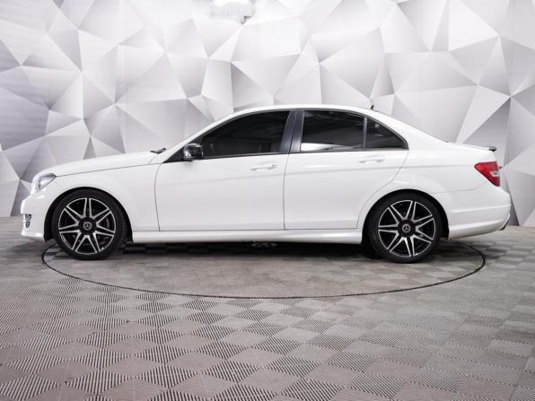 Mercedes-Benz C-Класс III (W204) Рестайлинг с пробегом 2013 года, цена 1 655 000 рублей, 197090 км, седан, Автокод Объявления