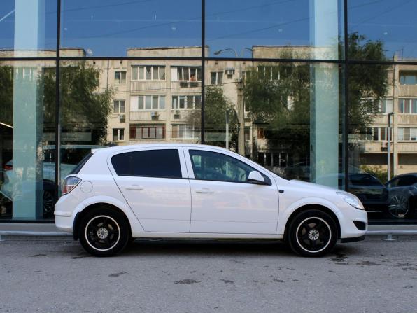 Opel Astra H Рестайлинг с пробегом 2012 года, цена 615 000 рублей, 169744 км, хэтчбек, Автокод Объявления