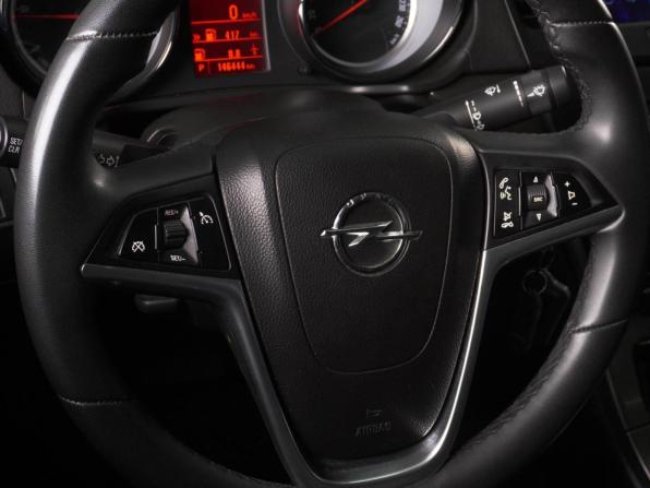 Opel Insignia I Рестайлинг с пробегом 2013 года, цена 920 000 рублей, 146444 км, седан, Автокод Объявления