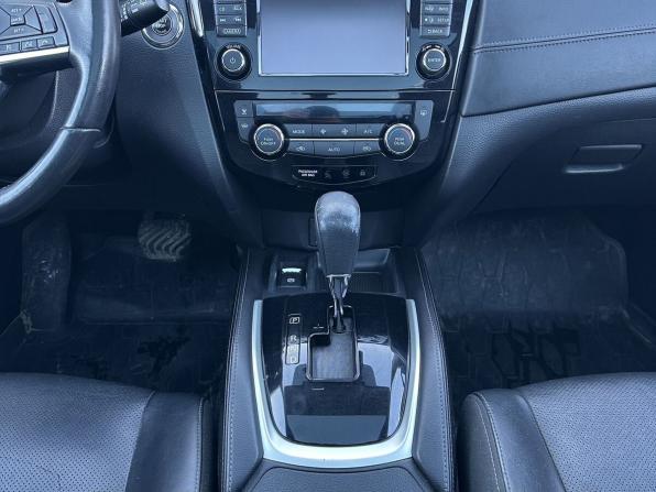 Nissan Qashqai II Рестайлинг с пробегом 2019 года, цена 1 580 000 рублей, 180000 км, внедорожник, Автокод Объявления