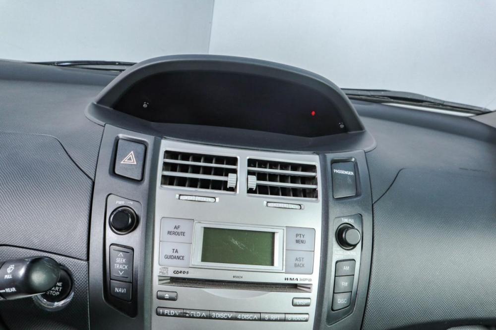 Toyota Yaris II Челябинск  - изображение 13