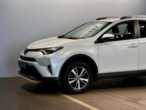 Toyota RAV4 IV (XA40) Рестайлинг с пробегом 2018 года, цена 2 190 000 рублей, 156593 км, внедорожник, Автокод Объявления