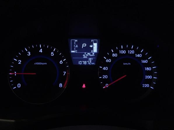 Hyundai Solaris I Рестайлинг с пробегом 2015 года, цена 1 135 000 рублей, 107871 км, седан, Автокод Объявления