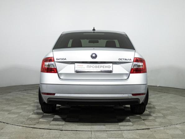 Skoda Octavia III (A7) Рестайлинг с пробегом 2019 года, цена 1 699 585 рублей, 117877 км, лифтбек, Автокод Объявления
