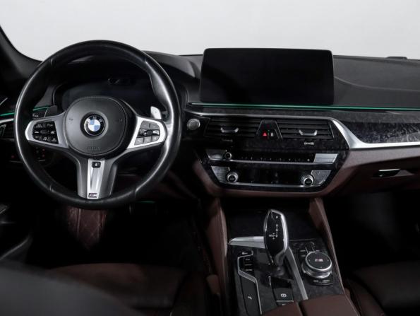 BMW 5 серии VII (G30/G31/G38) Рестайлинг с пробегом 2021 года, цена 4 800 000 рублей, 116073 км, седан, Автокод Объявления
