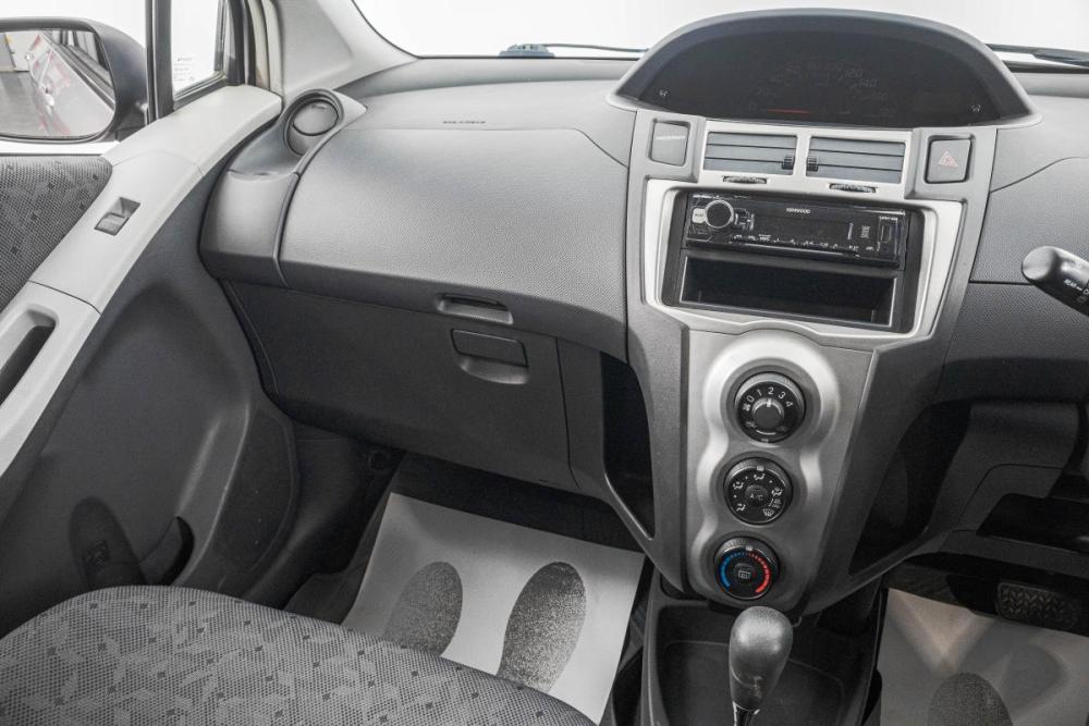 Toyota Vitz II (XP90) Барнаул  - изображение 20
