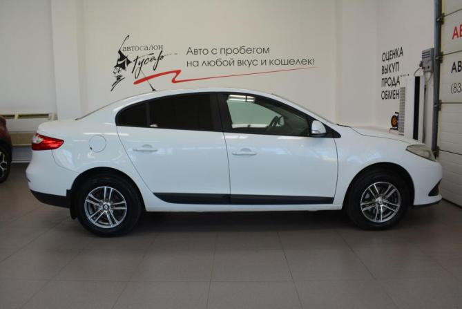 Renault Fluence I Рестайлинг с пробегом 2014 года, цена 689 000 рублей, 184000 км, седан, Автокод Объявления