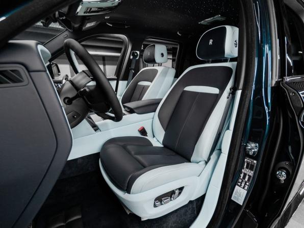 Rolls-Royce Cullinan I Рестайлинг с пробегом 2024 года, цена 57 292 000 рублей, 1876 км, внедорожник, Автокод Объявления