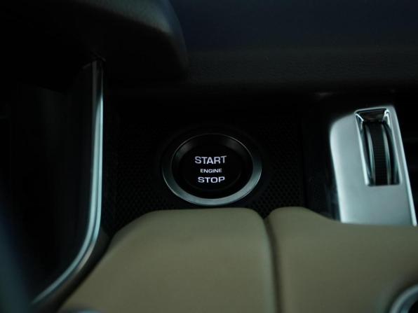 Land Rover Range Rover IV Рестайлинг с пробегом 2022 года, цена 6 250 000 рублей, 66345 км, внедорожник, Автокод Объявления