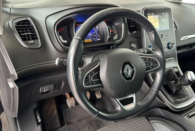 Renault Scenic IV с пробегом 2019 года, цена 1 950 000 рублей, 81087 км, компактвэн, Автокод Объявления